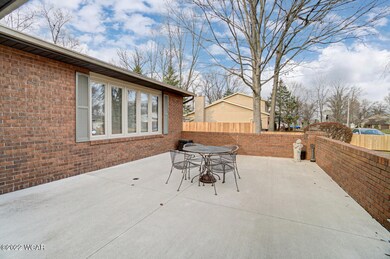 2521 Debbie Dr, Lima, OH 45807 - photo 5