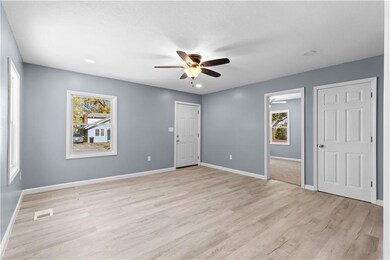 3819 E 53rd Terrace, Kansas City, MO 64130 - photo 4