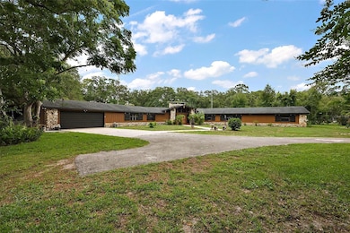 672 E Belt Ave, Bushnell, FL 33513 - photo 2