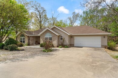 Long flat driveway. Grea