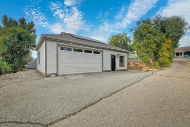 602 S Grape St unit A, Escondido, CA 92025 - photo 2