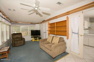 446 Barefoot Blvd - Family Room