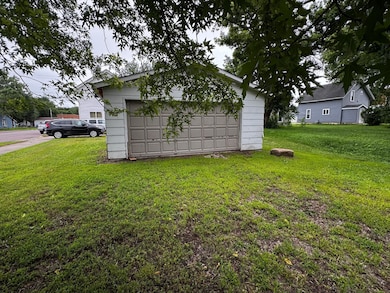 241 Webster St N, Kasota, MN 56050 - photo 3