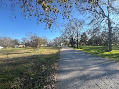 TBD E Freeman St, Ennis, TX 75119 - photo 4