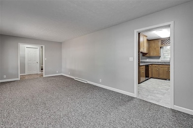 223 Mclaurin Dr, Asheboro, NC 27203 - photo 4