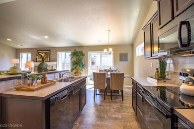 3664 SW Obsidian Place, Redmond, OR 97756 - photo 7