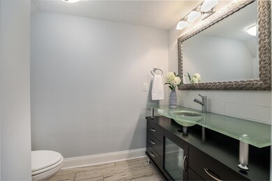 05-Powder Room
