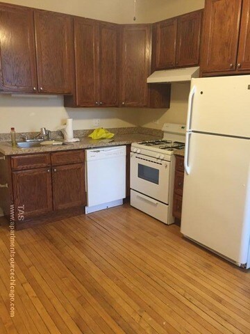 unlisted-address, Chicago, IL 60625 - photo 3