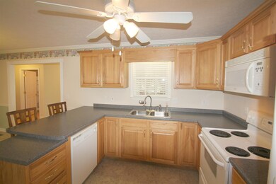 431 W Doak Rd, Manchester, TN 37355 - photo 4