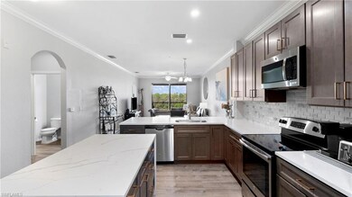 9727 Acqua Ct unit 444, Naples, FL 34113 - photo 5