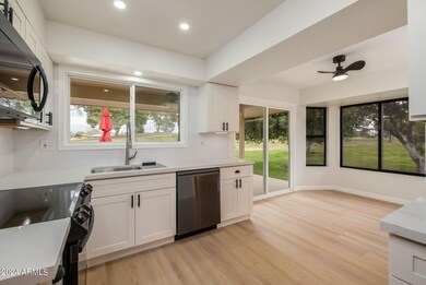 18801 N Conestoga Dr, Sun City, AZ 85373 - photo 4