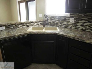 1132 Comfort St, Lansing, MI 48915 - photo 7