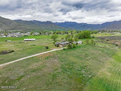 193 E 850 S Midway UT 84049-small-007-00