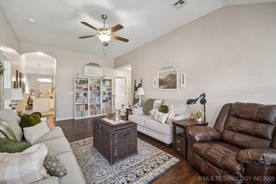 14659 S Nyssa Place, Glenpool, OK 74033 - photo 7