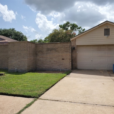 10655 Autumn Meadow Ln, Houston, TX 77064 - photo 2