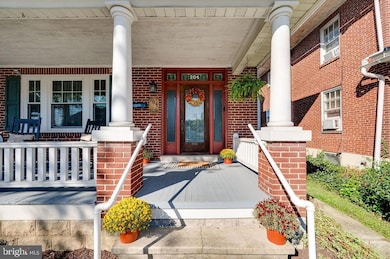 204 Woodside Ave, Reading, PA 19609 - photo 5