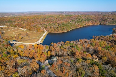 12980 Lakeview Dr, Sainte Genevieve, MO 63670 - photo 2