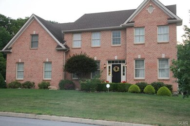 156 Robert Dr, Allentown, PA 18104 - photo 2