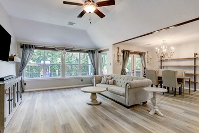 9811 Woodhollow Dr, Conroe, TX 77385 - photo 6