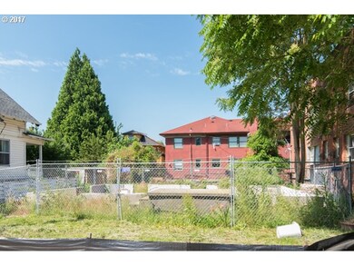 625 NE Randall Ave, Portland, OR 97232 - photo 4