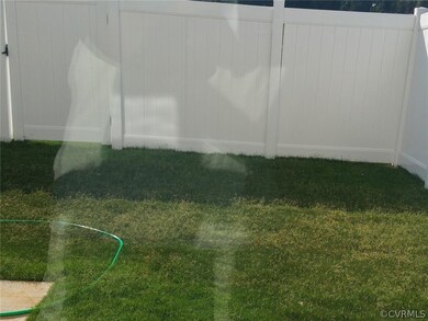 8126 Carriage Bend Ln, Henrico, VA 23294 - photo 3