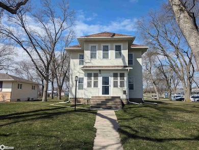 301 5th Ave N, Humboldt, IA 50548 - photo 2