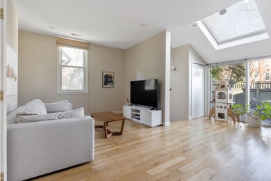 9 Lancaster St unit 2, Cambridge, MA 02140 - photo 5