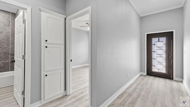 105 Oak St, Maud, TX 75567 - photo 2