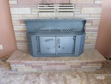 1223 E Amity Ave, Nampa, ID 83686 - photo 7