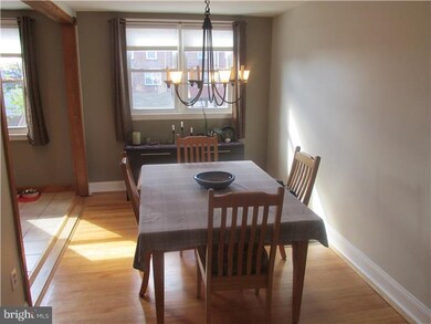 1022 Cedarwood Rd, Glenolden, PA 19036 - photo 5