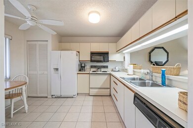 5975 Bloomfield Cir unit 302, Naples, FL 34112 - photo 7