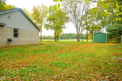 7435 W 900 S, Edinburgh, IN 46124 - photo 3