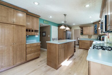 3481 Mountshannon_MLS_06