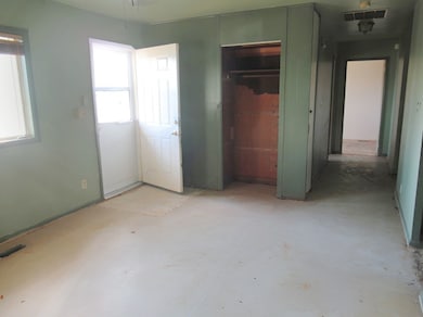 2424 E Washington St, Urbana, IL 61802 - photo 3