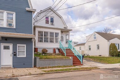 685 Raritan Ave, Perth Amboy, NJ 08861 - photo 3