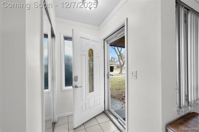 8718 Binney Dr, Warren, MI 48093 - photo 2