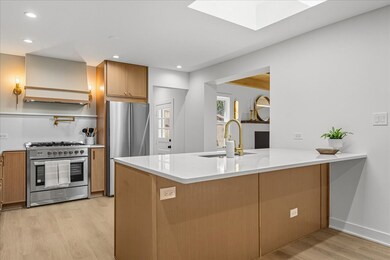 834 Meadowlark Ln, Glenview, IL 60025 - photo 6