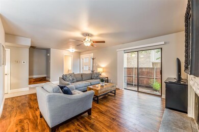 Lot's of natural light create an inviting living a