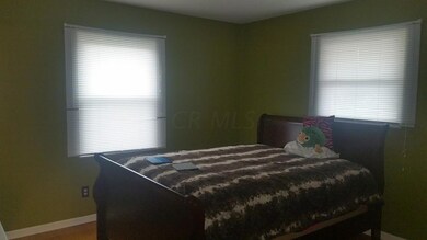 2853 Chesfield Dr, Columbus, OH 43204 - photo 7