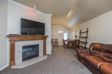 Fireplace with metal insert