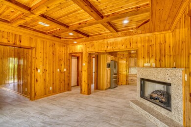 004 Living Room