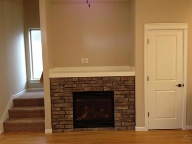 20765 NE Comet Ln unit 32, Bend, OR 97701 - photo 6