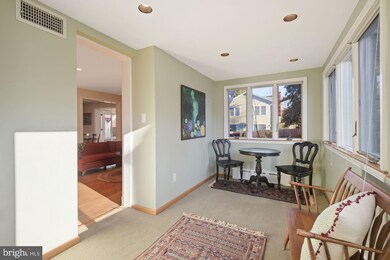 612 Pershing Dr, Silver Spring, MD 20910 - photo 6