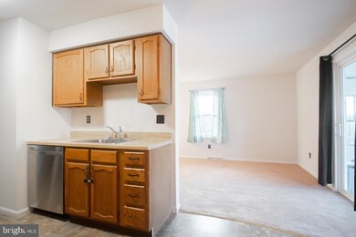 717 E 4th St, Boyertown, PA 19512 - photo 4