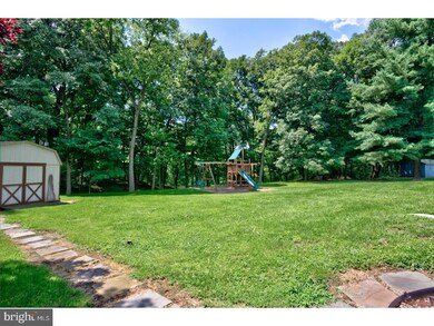 128 Mark Dr, Pottstown, PA 19465 - photo 5