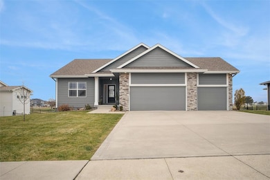 5022 NE Seneca Dr, Ankeny, IA 50021 - photo 2