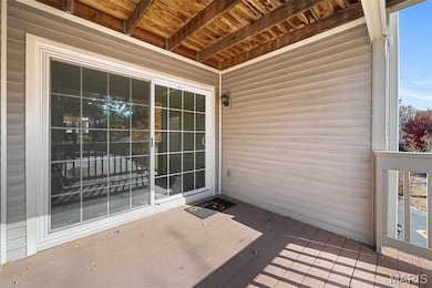 5465 Kenrick Parke Dr, Saint Louis, MO 63119 - photo 6