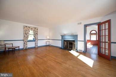 1507 Spring Ln, Wilmington, DE 19809 - photo 4