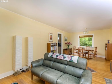 Living Room/Dining Room