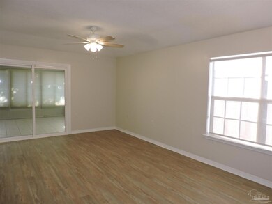 1160 Sweetbriar St, Cantonment, FL 32533 - photo 4